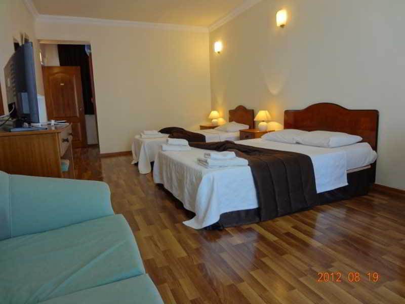 Hotel Club Z Kyrenia  Exterior foto